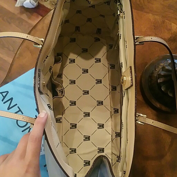 NWT ANTONIO MELANI Bestie Work Tote in Taupe - Picture 6 of 8