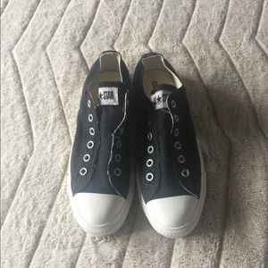 💥Last Call! Converse Slip On Navy Low Top