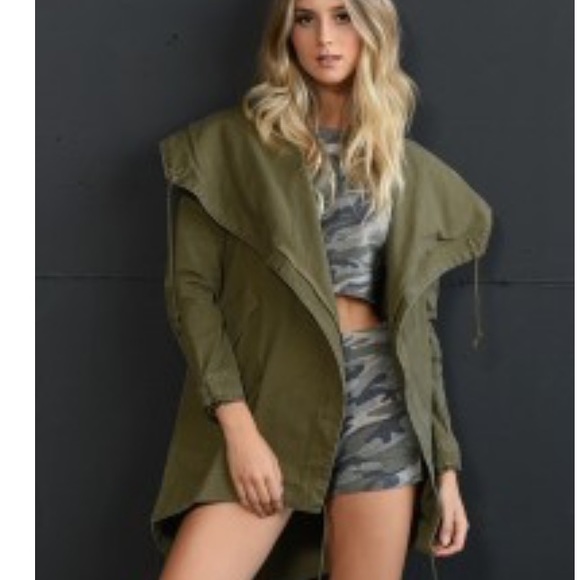 Winter Green Utility Jacket 🌸Sale 1 left - Picture 3 of 5