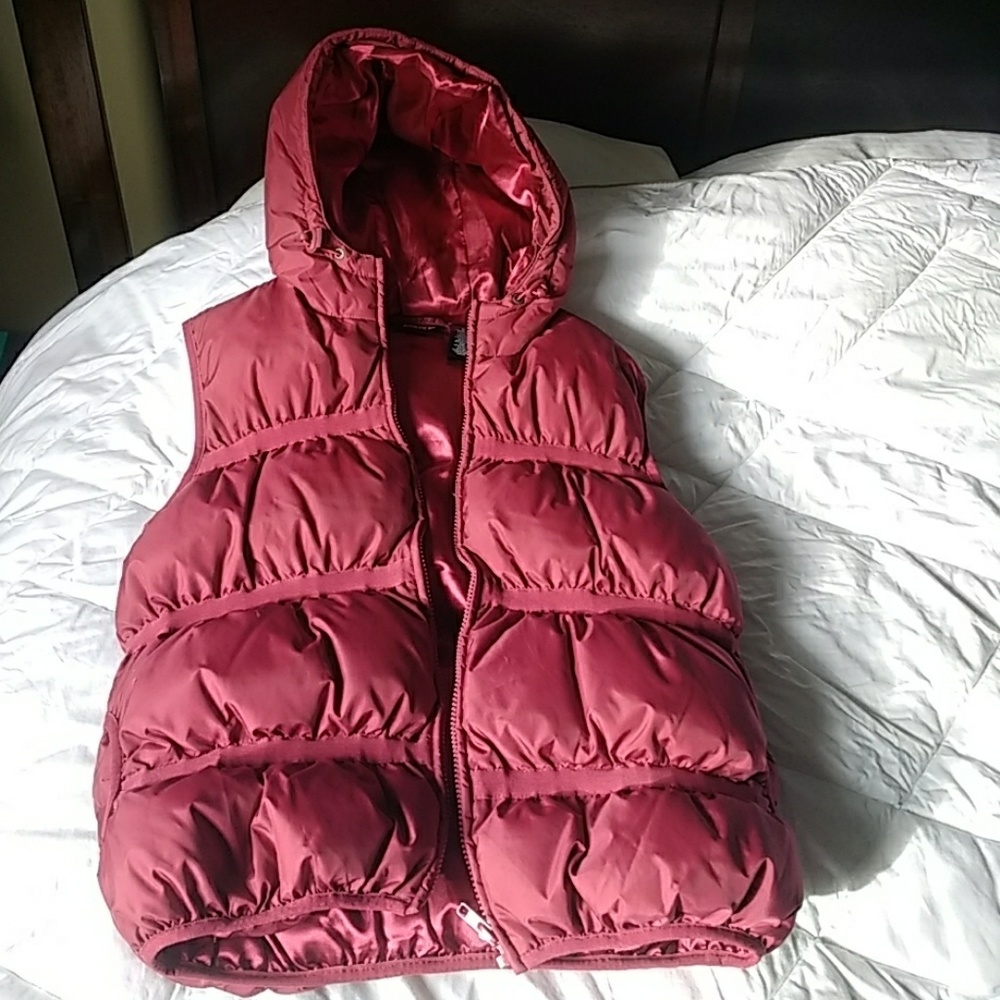 DKNY puffy vest maroon