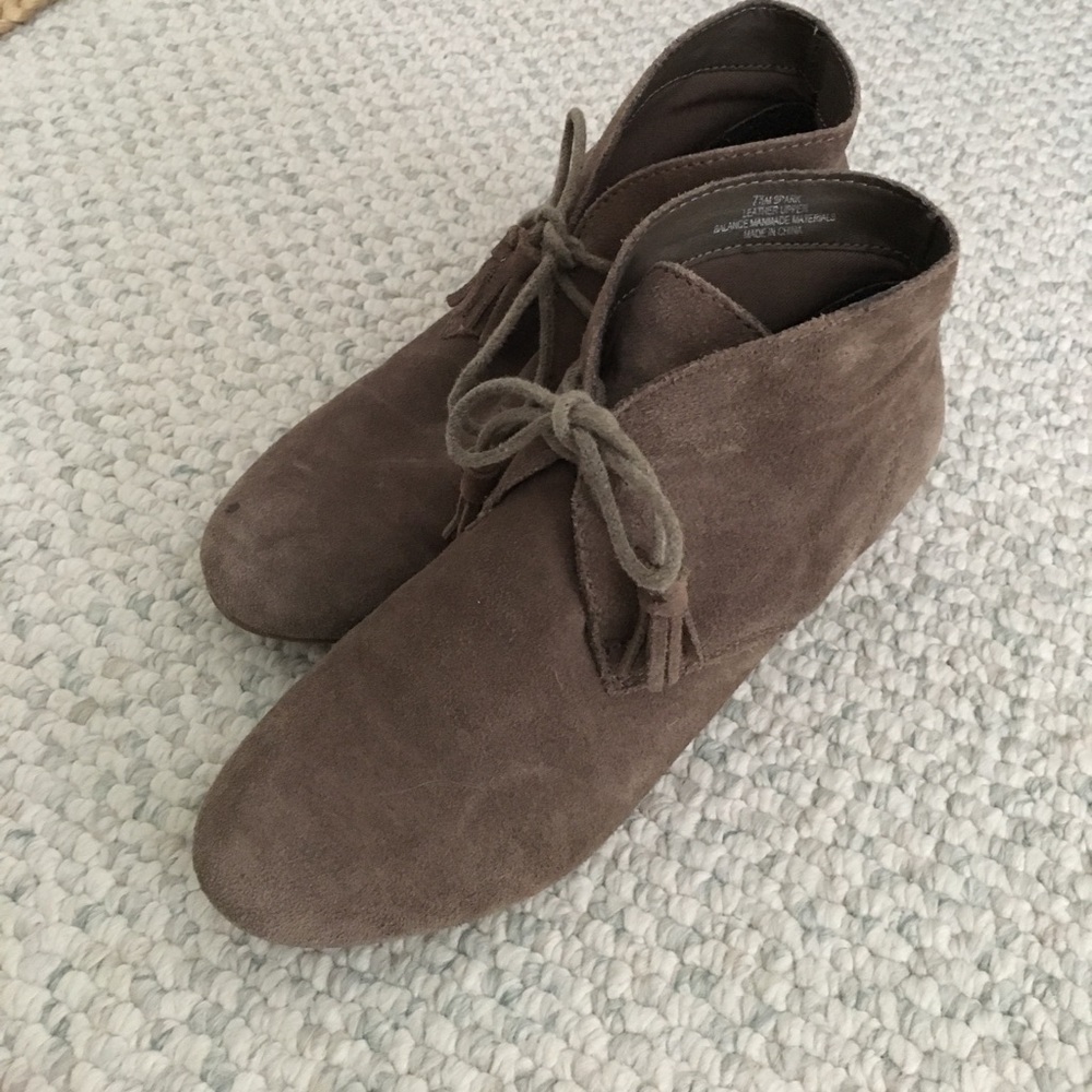 Suede wedge ankle boot