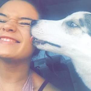 Meet your Posher, Jayly