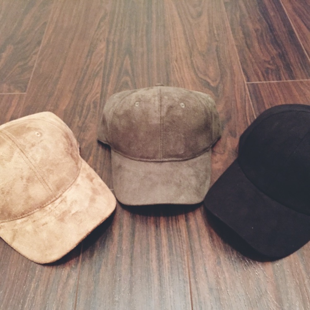 🆑CLOSING SALE!! Vegan Suede Baseball Hats - Picture 3 of 3