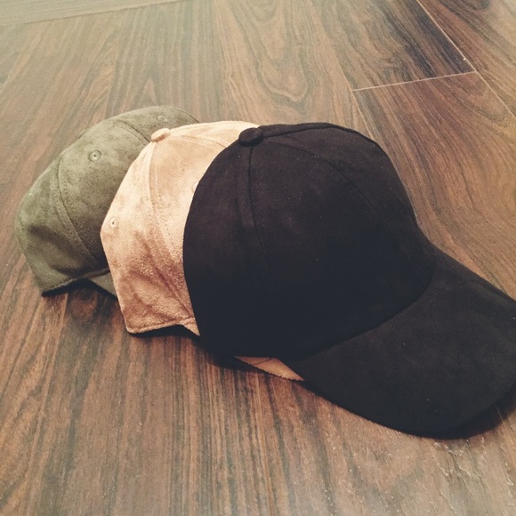🆑CLOSING SALE!! Vegan Suede Baseball Hats - Picture 2 of 3