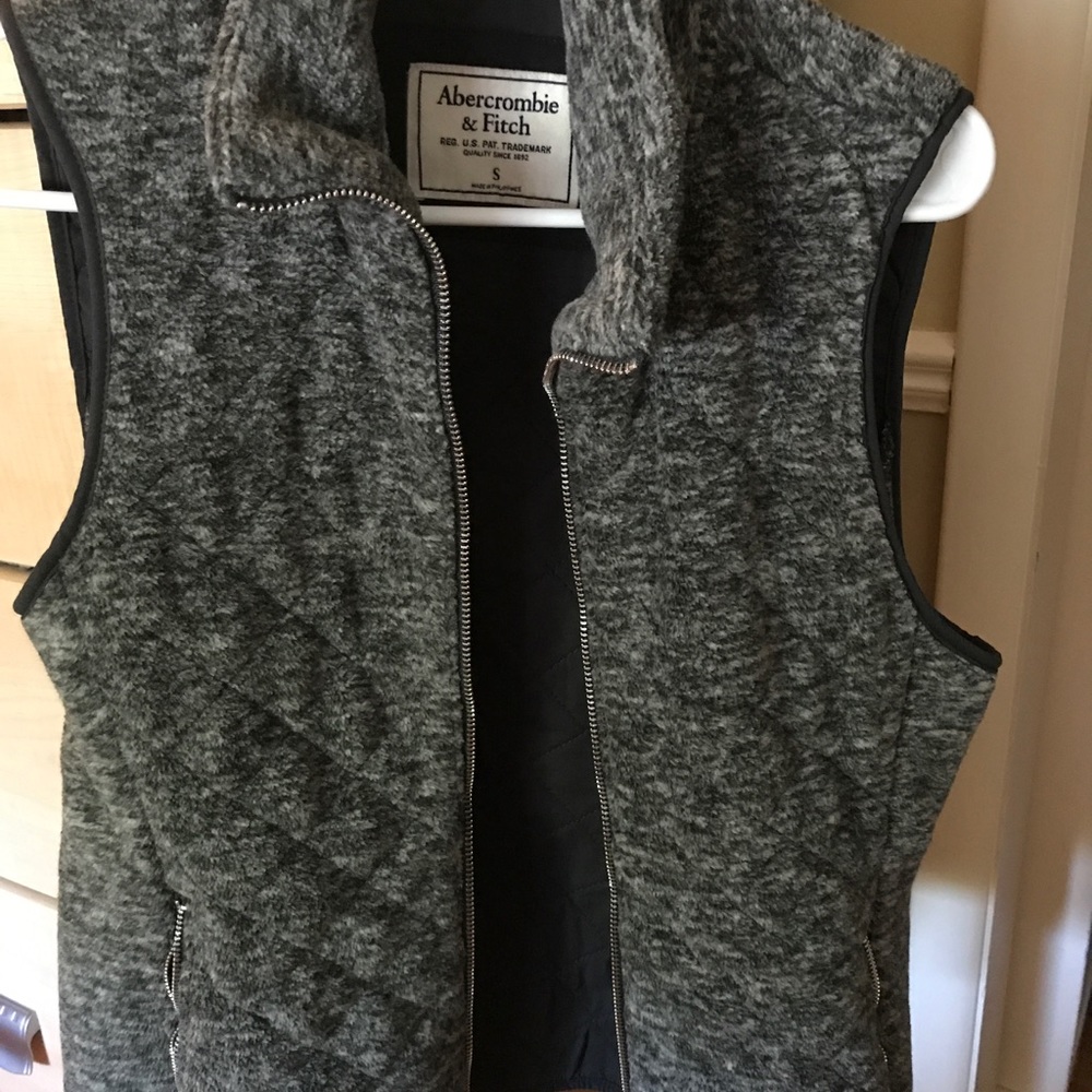 Brand New Abercrombie & Fitch Vest! Fits S/M
