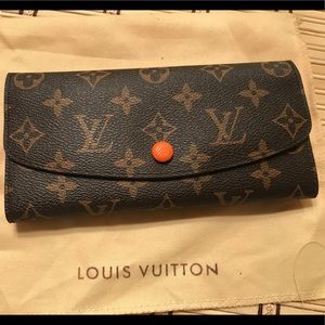 Louisvuitton wallet Louisvuitton wallet