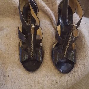 Super Michale Kors Pantent leather heels