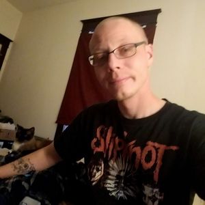 Meet your Posher, Avery