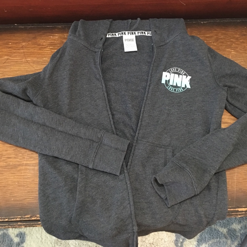 Pink hoodie - string missing