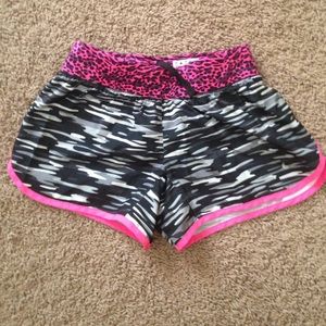 Girls Nike dri fit shorts with liner