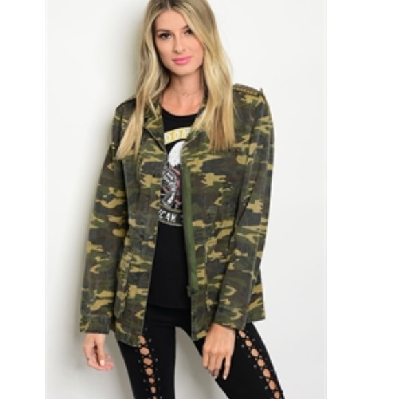 ❄️Classic Camo Utility Jacket ❄️1 Left - Picture 2 of 3