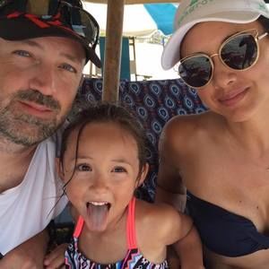 Meet your Posher, Carey