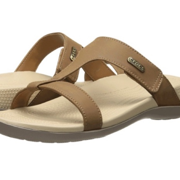 crocs ella comfortpath flip