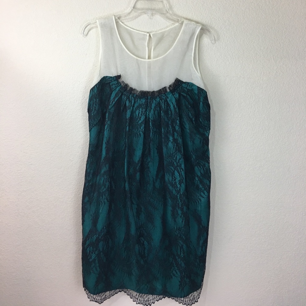 NY&CO lace green dress