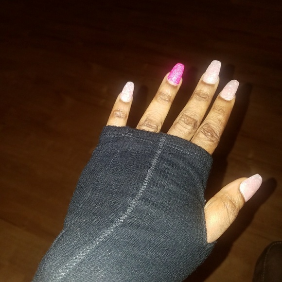 BCBGMaxAzria DRESS - Picture 2 of 5