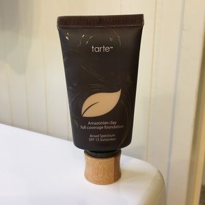 Tarte clay foundation