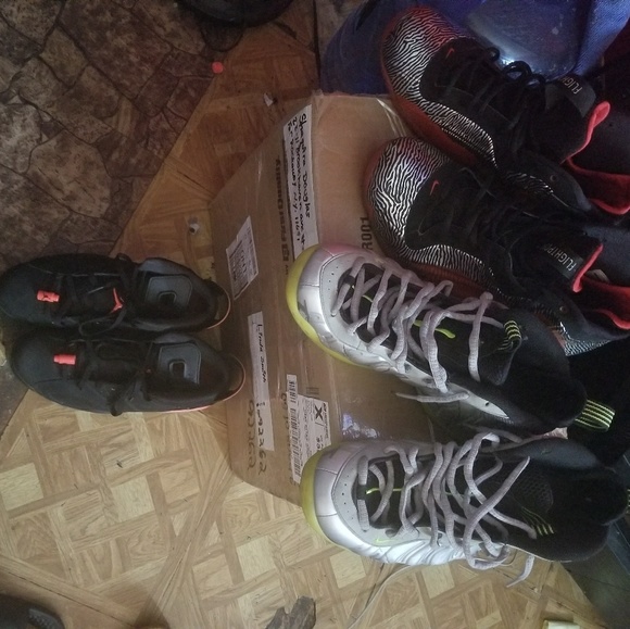 3 pairs of sneakers