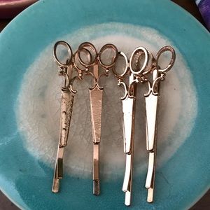 SCISSOR BOBBY PINS GOLD 4 each