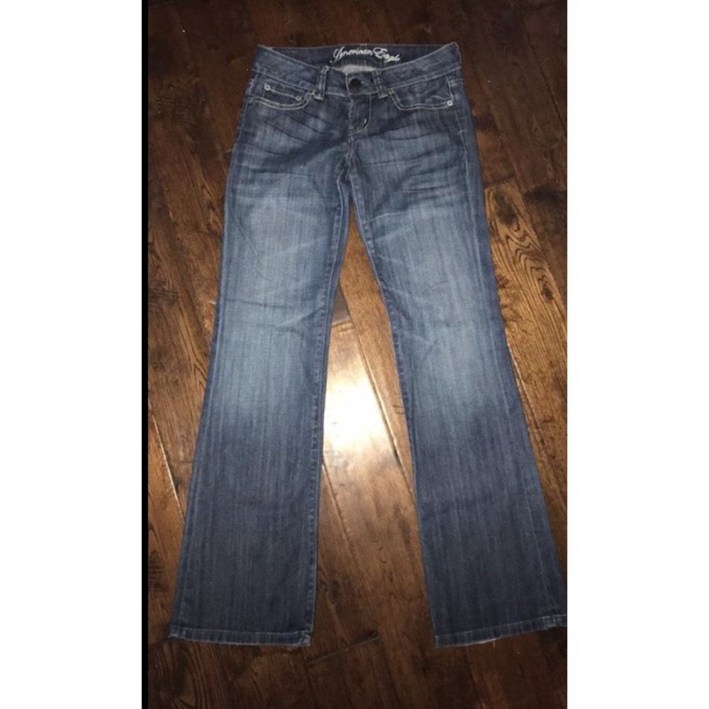 AE jeans size 2. Great condition!