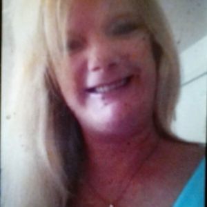 Meet your Posher, Debora