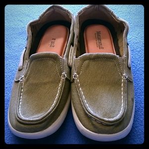 **PRICE DROP** Margaritaville slip on shoes size 7
