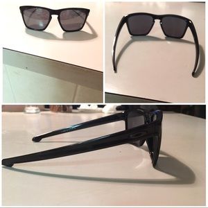 Oakley Sunglasses • NEW