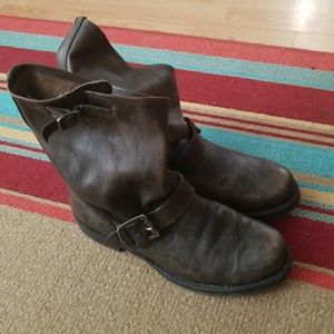 Frye Veronica Short boots