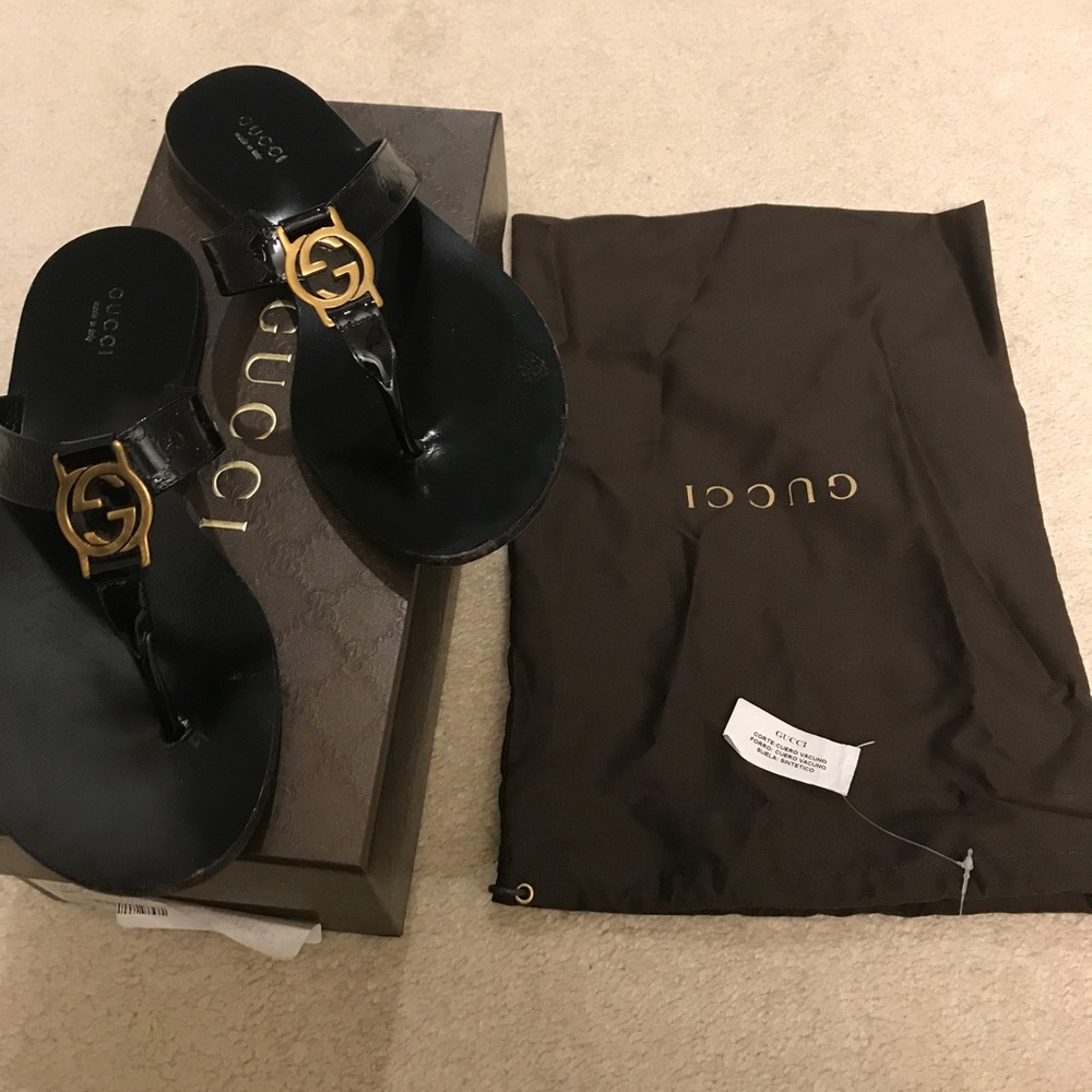 100% authentic women's Gucci GG logo sandals