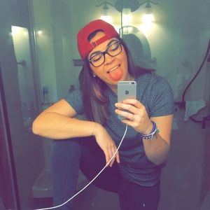 Meet your Posher, Taylor