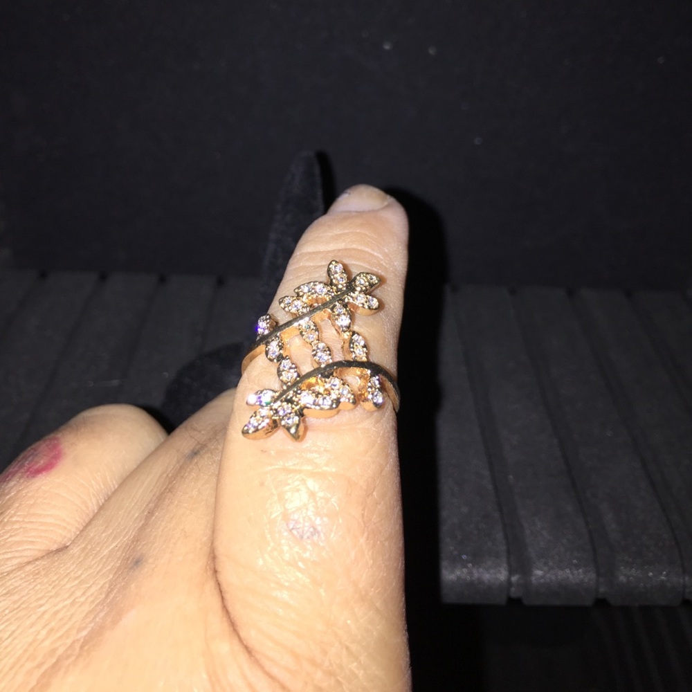 Ring - Picture 3 of 3