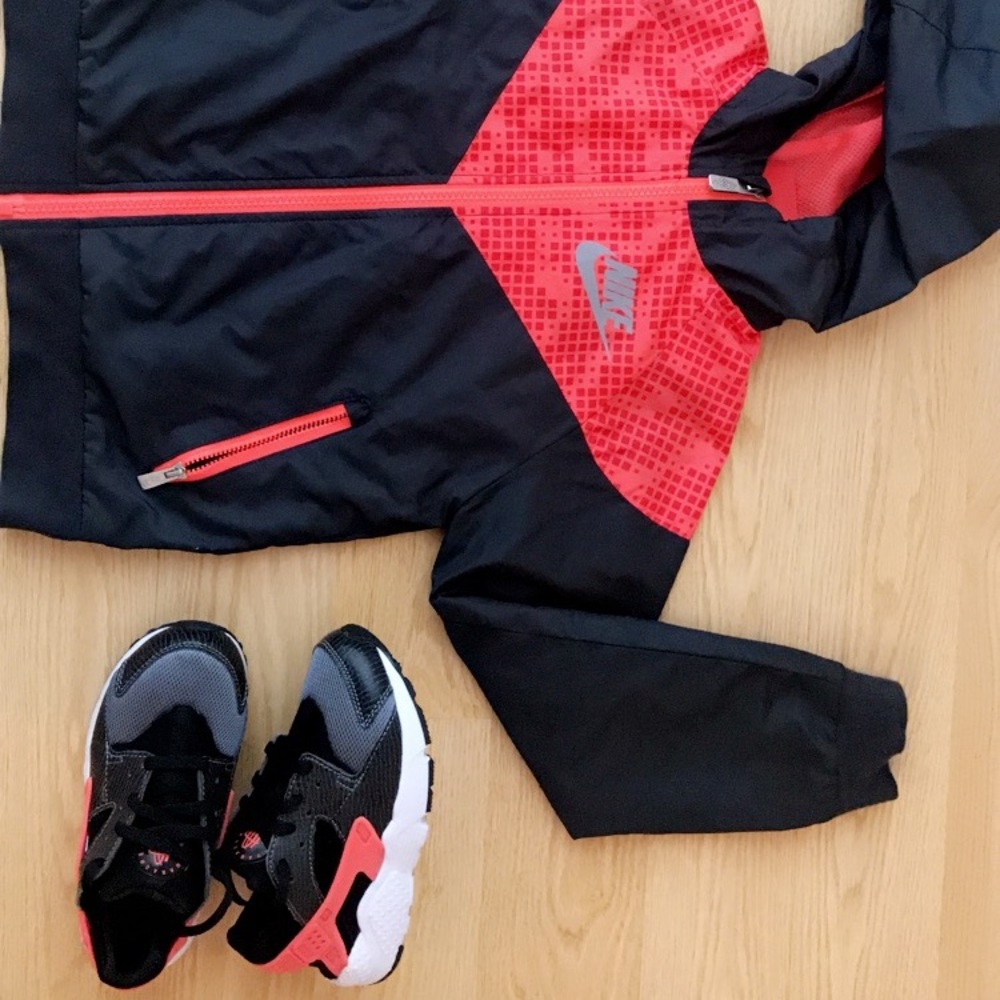 Kids Nike Windbreaker