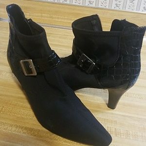 Ladies black Relativity Stretch Ankle Boots