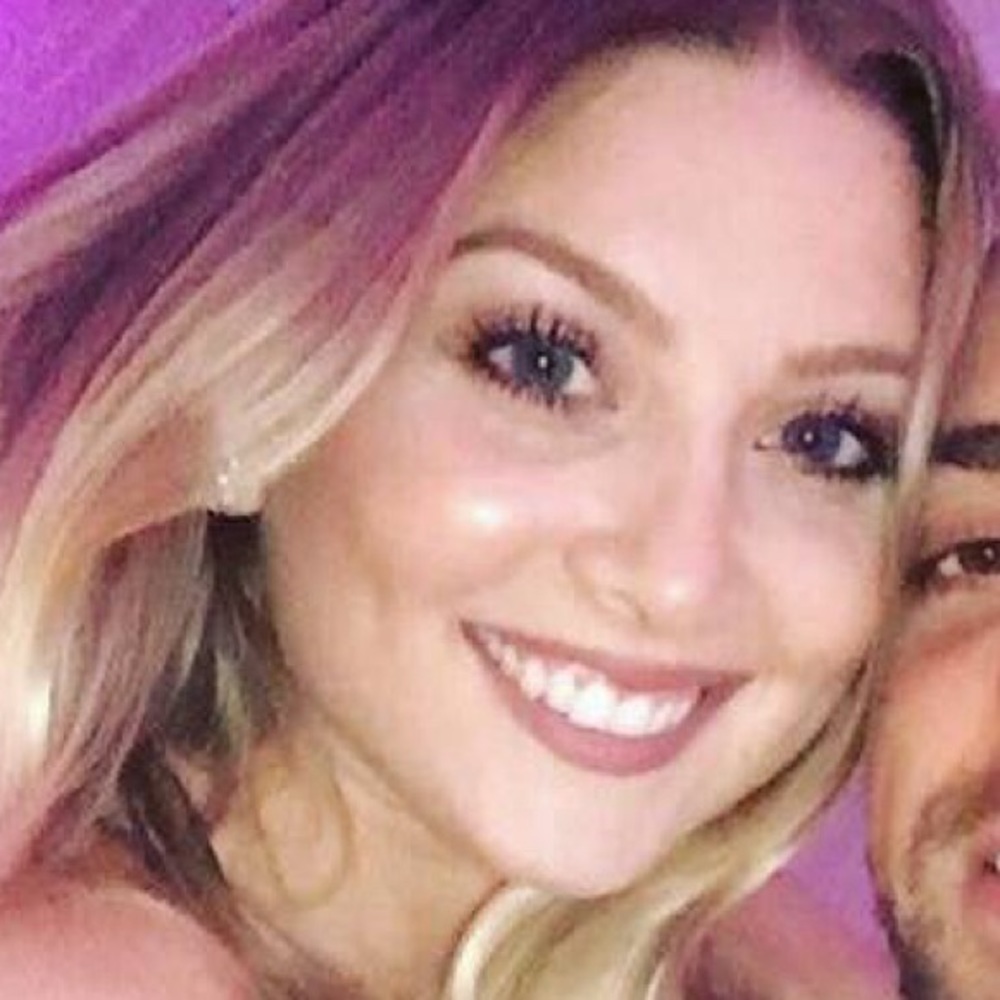 Meet your Posher, Caitlin