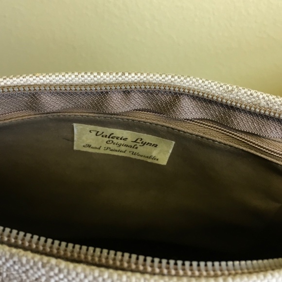 Handbag - Picture 3 of 4