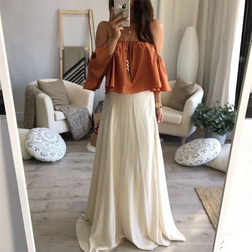 SALE! Tan color! Off shoulder crop top - Picture 2 of 3