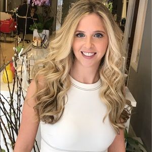 Meet your Posher, Laura