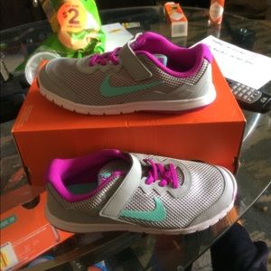 Nike Shoes - New nike girls running sneakers size 3y color gray Nike Shoes - New nike girls running sneakers size 3y color gray