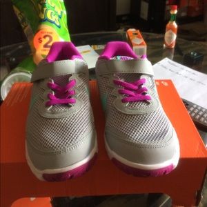 Nike Shoes - New nike girls running sneakers size 3y color gray Nike Shoes - New nike girls running sneakers size 3y color gray
