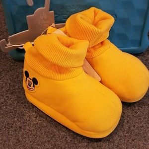 infant mickey mouse slippers