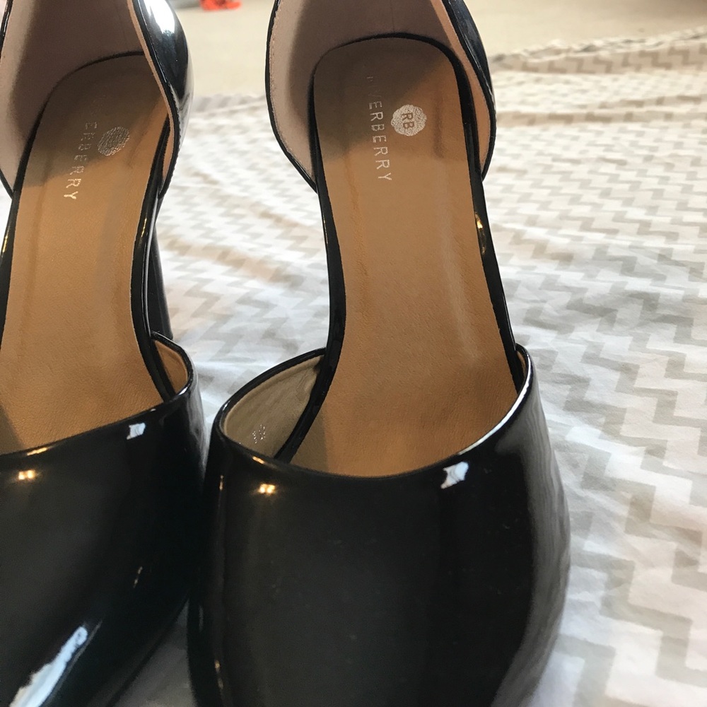 Black heels - Picture 4 of 4