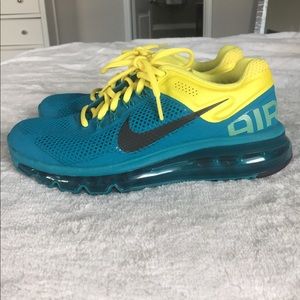 Size 7 Nike Air Max Blue and Yellow Women's Size 7 Nike Air Max Blue and Yellow Women's