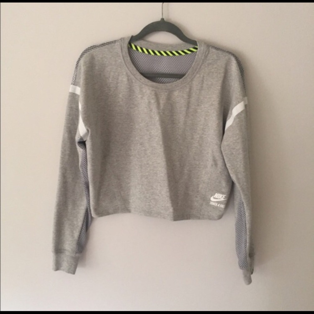 Nike Track & Field Semi Crop Sweatshirt