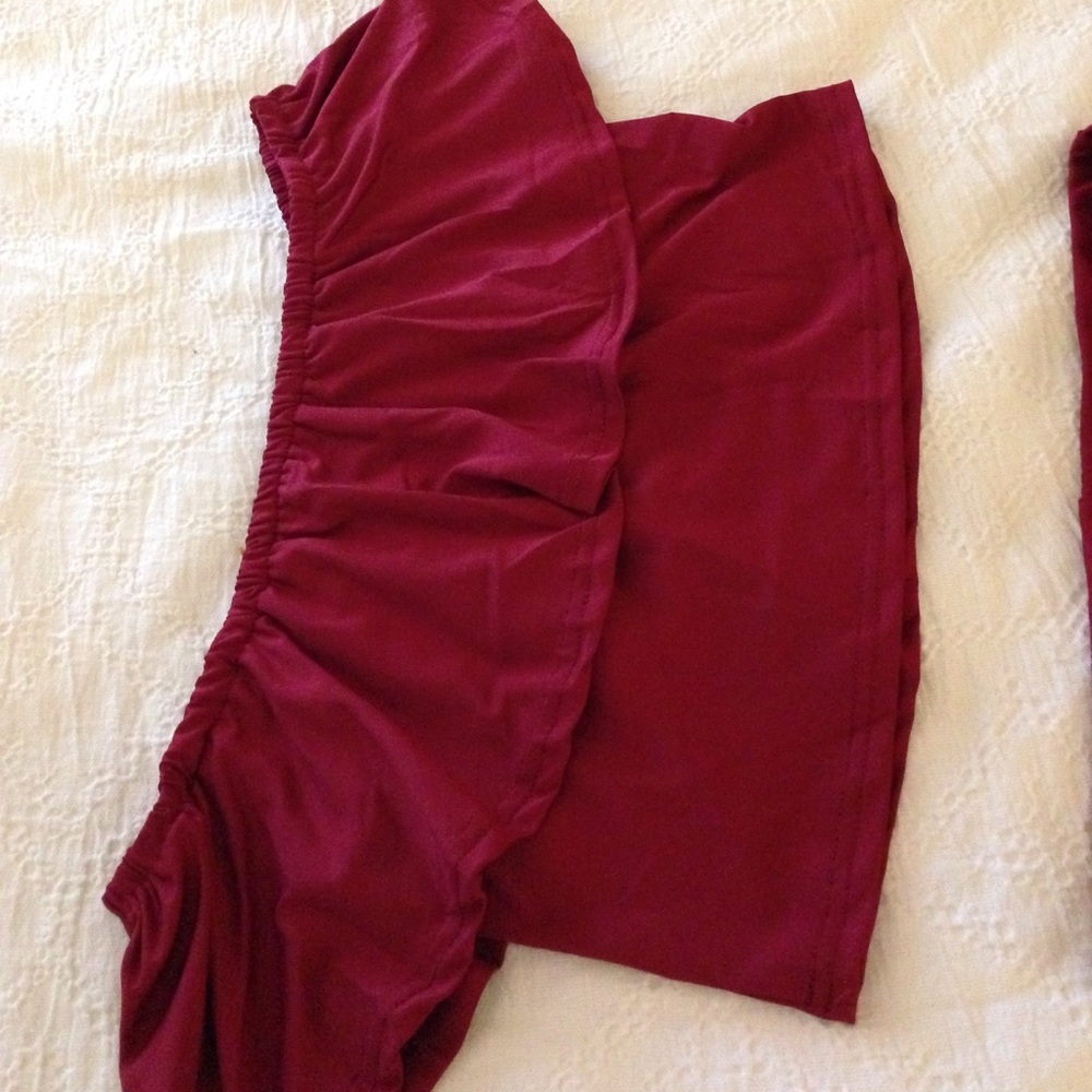 LAST 1! RED WINE TWO PIECE OFF SHOULDER SET - Picture 3 of 4