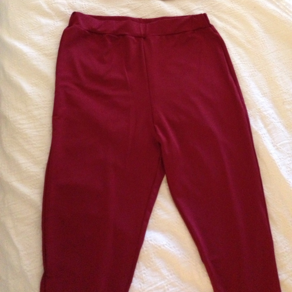 LAST 1! RED WINE TWO PIECE OFF SHOULDER SET - Picture 4 of 4