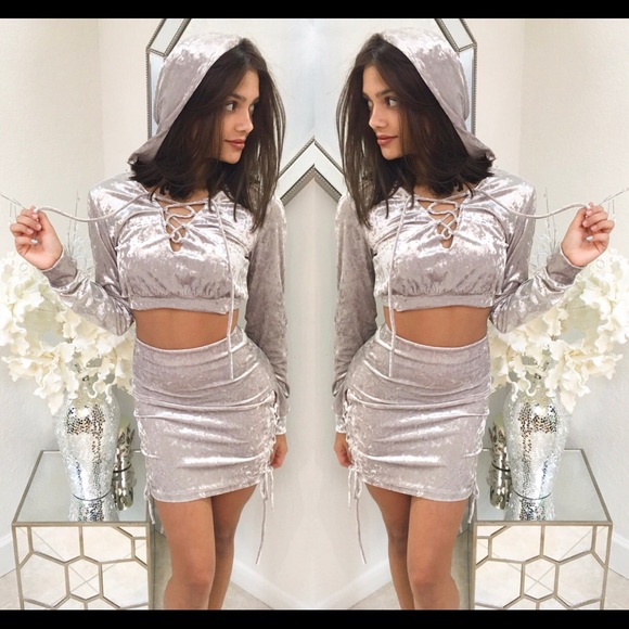 Lily's set - Picture 2 of 4