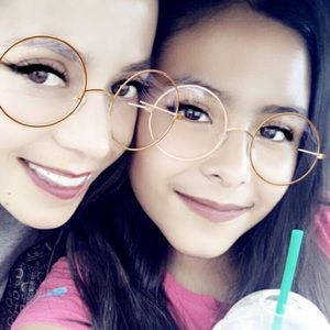 Meet your Posher, Rosa