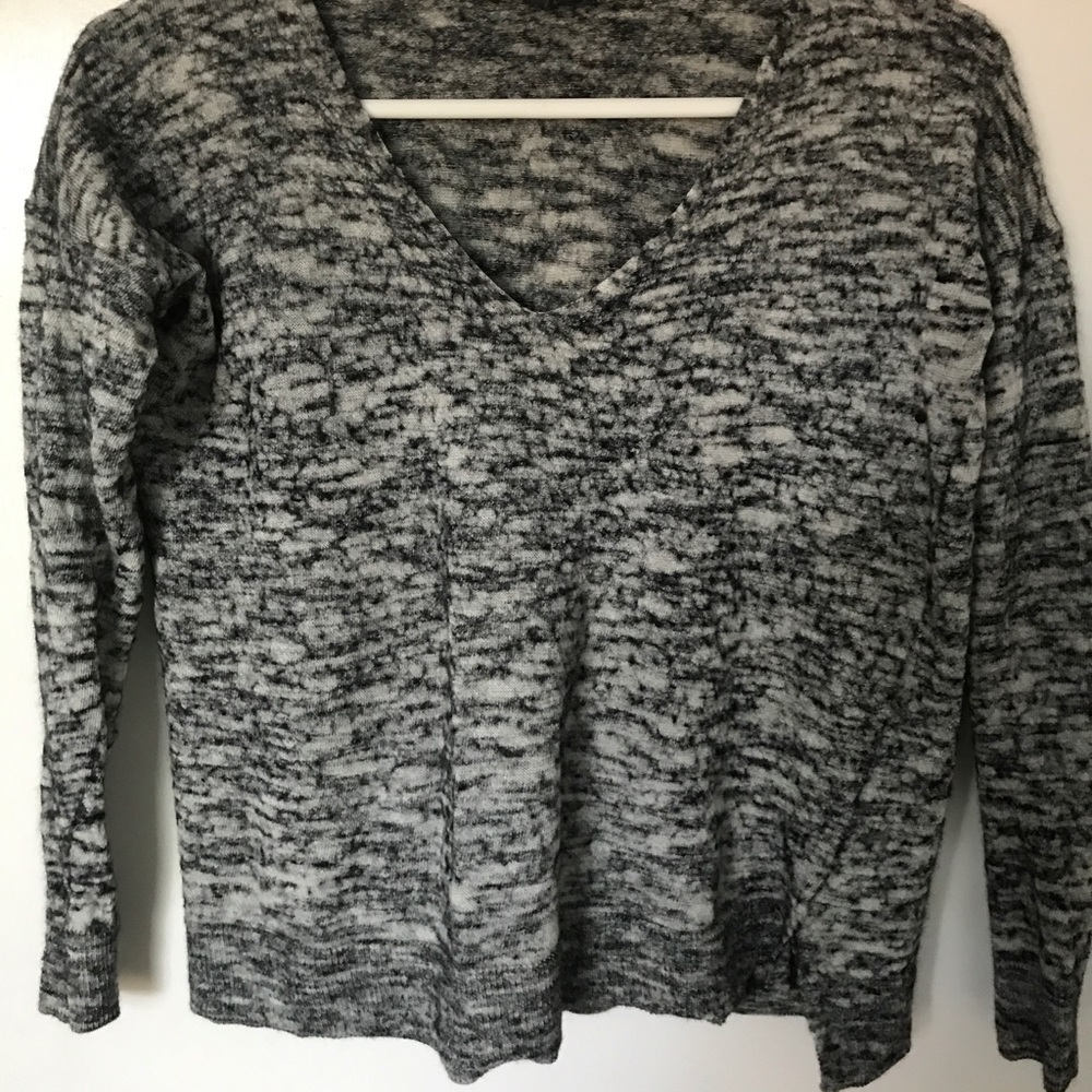 Theory black and white sweater