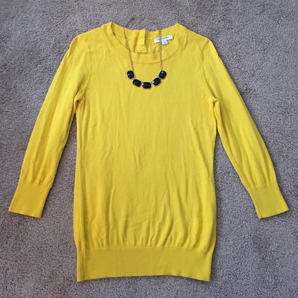 Banana Republic Sweater small