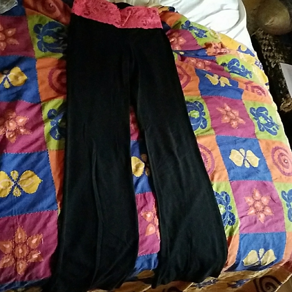 Blk boot leg yoga pants