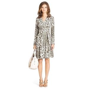 DVF Jeanne Two Wrap Dress in Feathered Leopard NWT